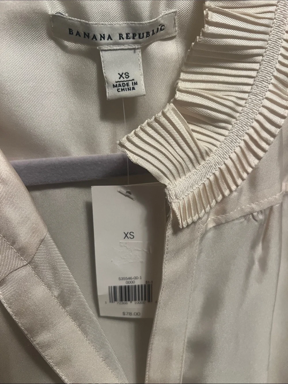 Pure silk NWT Banana Republic Ivory Satin Ruffle-Neck Blouse